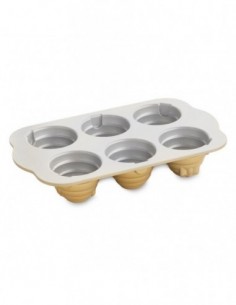 Molde Beehive Cakelet... 2