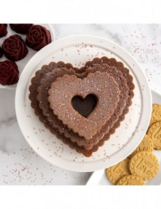 Molde Tiered Heart Nordic Ware 2