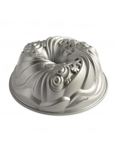 Molde Let It Snow Bundt...