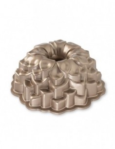 Molde Blossom Nordic Ware
